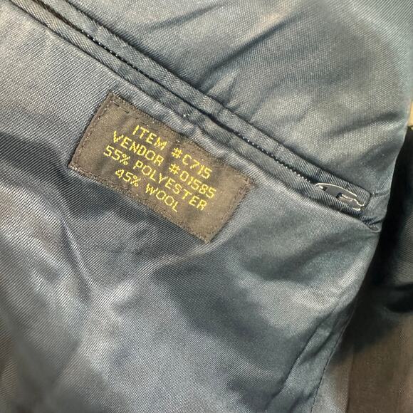 LL Bean Navy Blue Wool Blazer Sport Coat Jacket Gold Tone Buttons 42L 42 Long - Picture 7 of 11